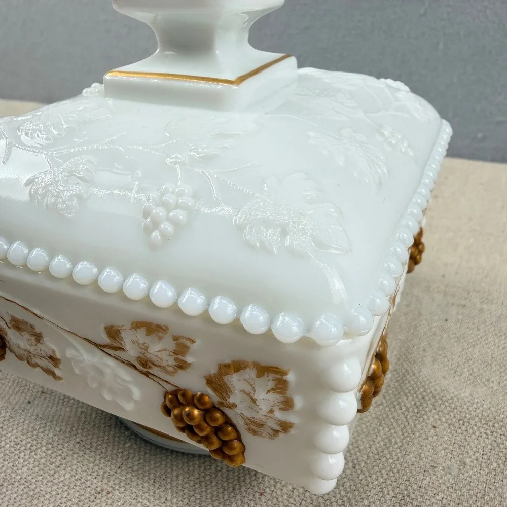 VTG Westmoreland Milk Glass Beaded Grape Square Candy Dish Gold Trim - Picture 7 of 10